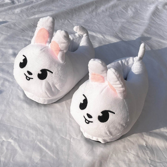 Plushie Paws: Kawaii Cushiony Slippers - Goodlifebean