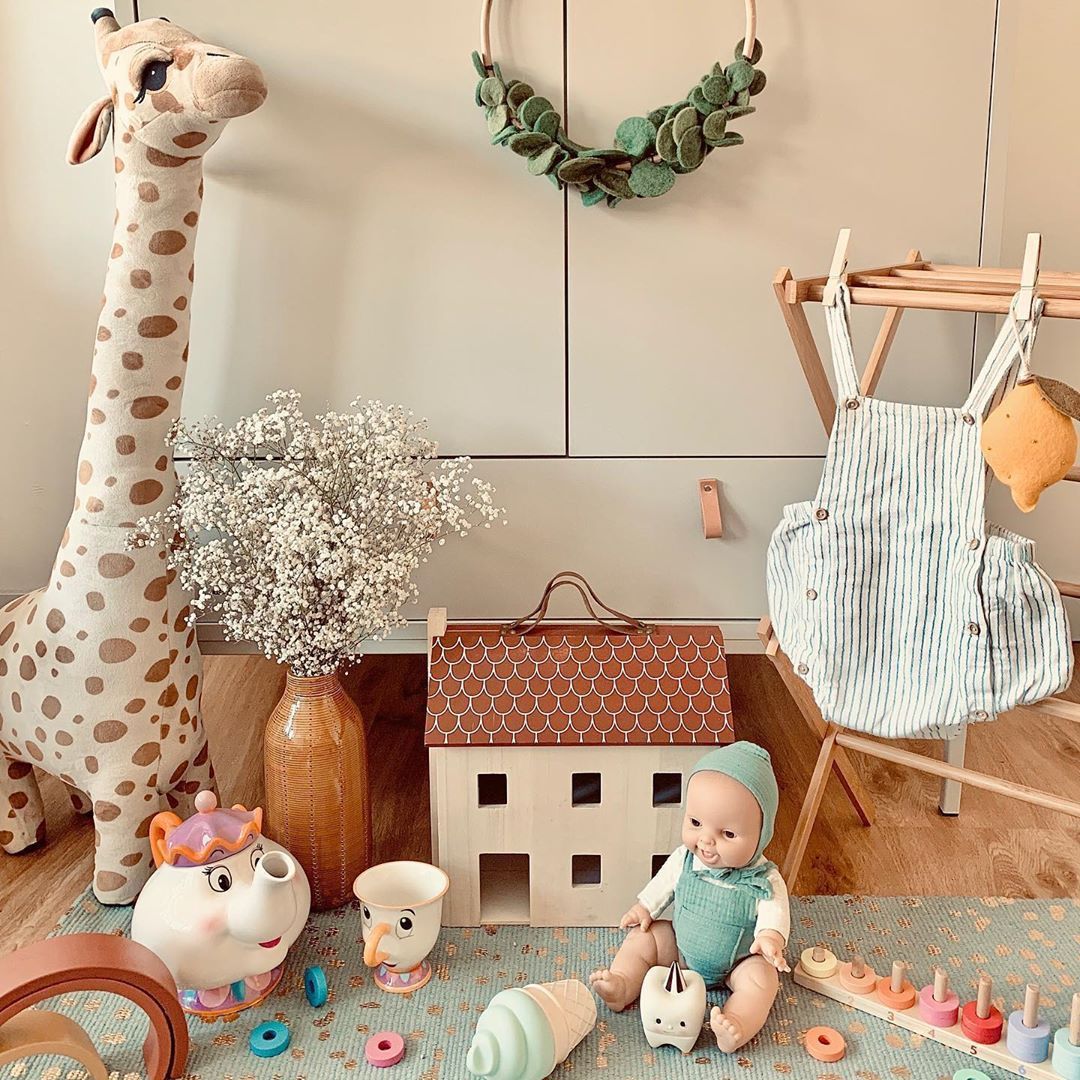 Giant Giraffe Stuffed Animal | Nursery Decor