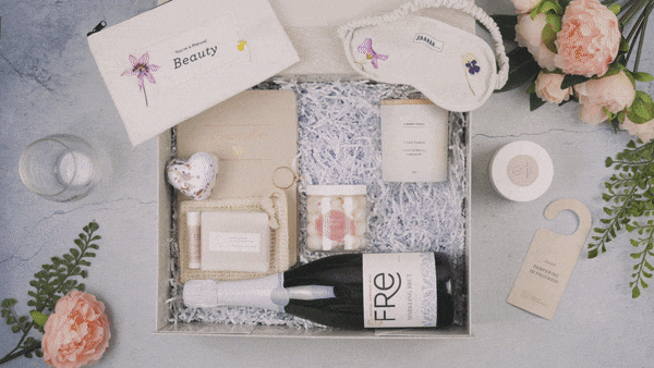 Bride to be gift box, Bridal shower gift basket by Lizush - Goodlifebean
