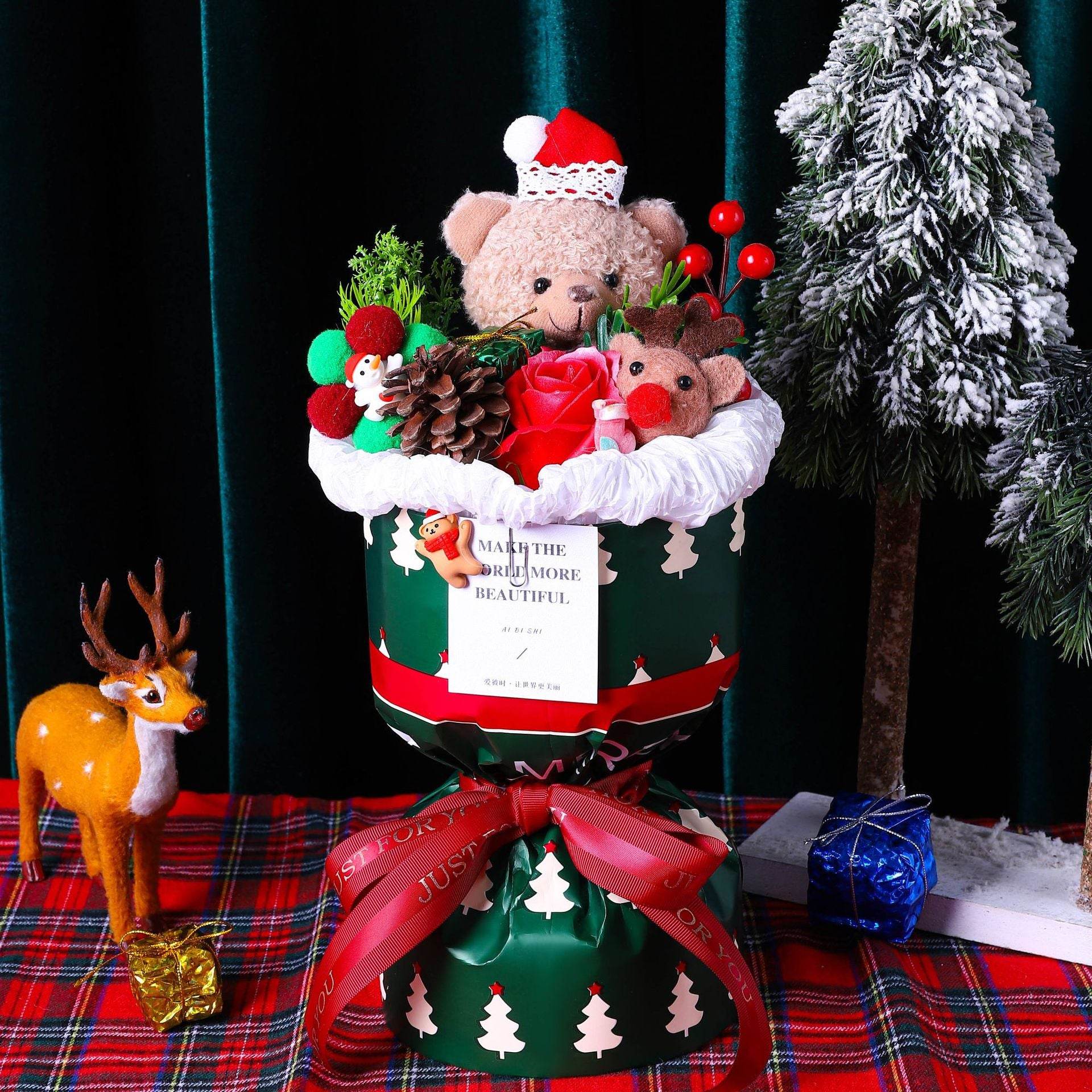 Christmasy Plush Bouquet - Goodlifebean