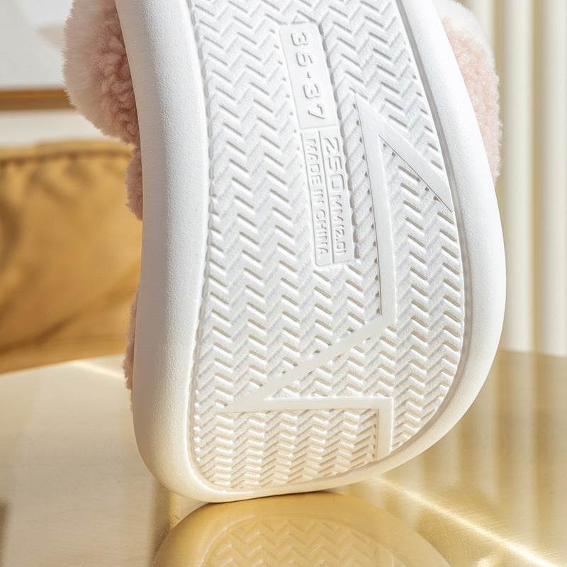 Santa's Snuggle Warm Fuzzy Slippers - Goodlifebean